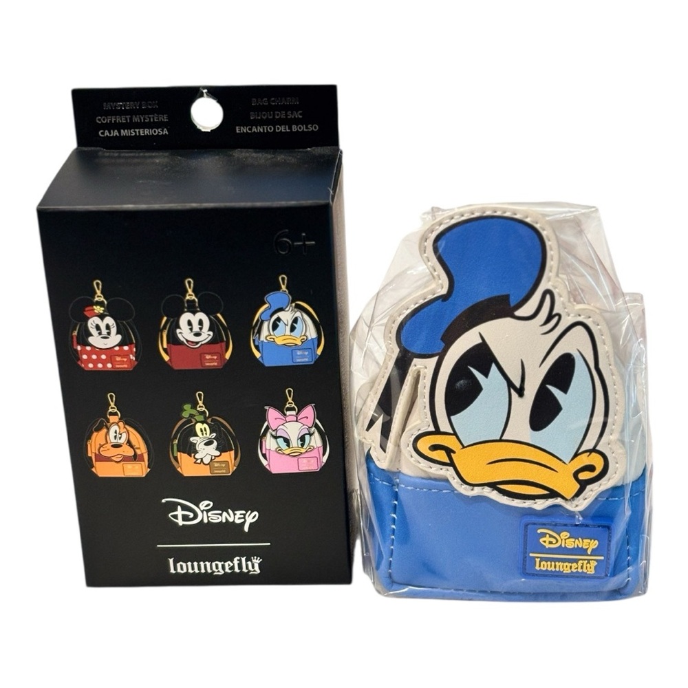 Mickey & Friends Picnic Cosplay Mystery Mini Backpack Keychain